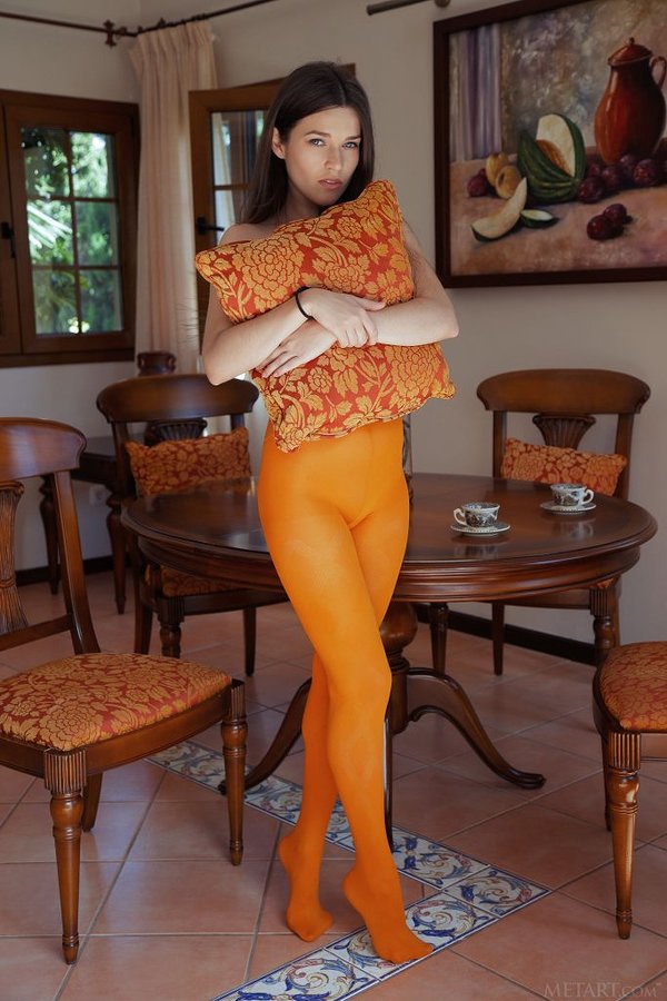 Мила, 20 лет, 1 размер груди