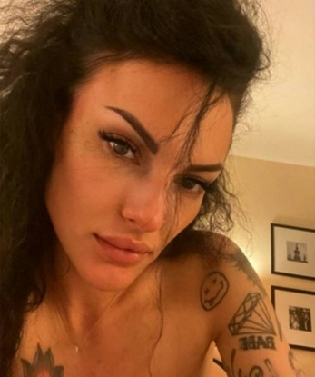 Олечка, 32 года, 2 размер груди